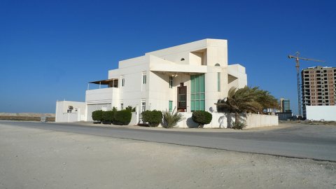 Villas in Seef